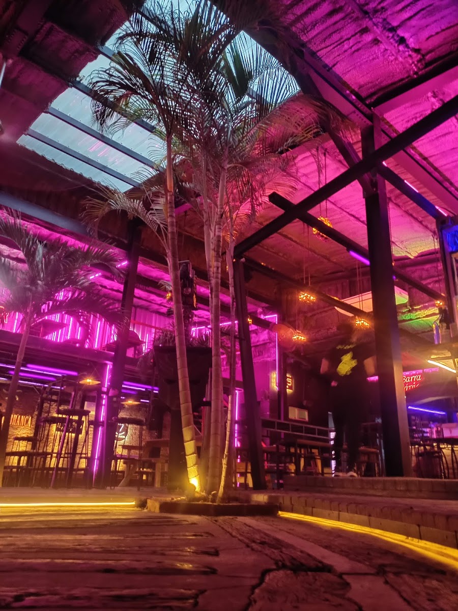 Sir Pieper Resto - Bar — foto 8